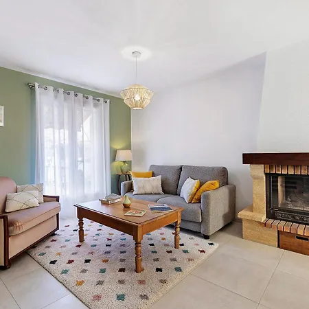 Сasa de vacaciones Maison De Famille *